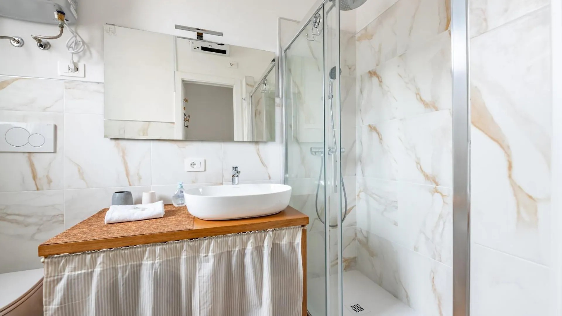 Deiva Marina Sea House! Functional Apartment Italy